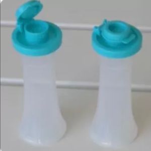 Tupperware salt shakers